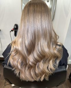 blonde hair styling