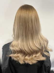 blonde curls bagshot